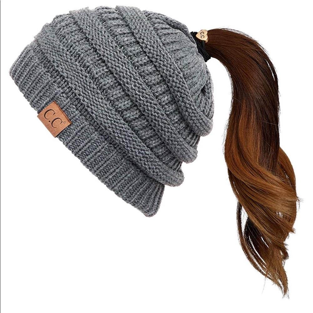 Cc beanie messy bun OS (1795)